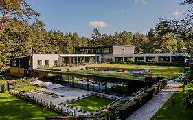 Szumy Park Hotel & Restaurant